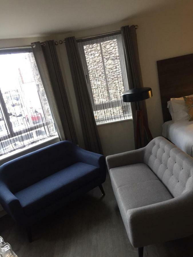 Base Dingle Otel Dış mekan fotoğraf